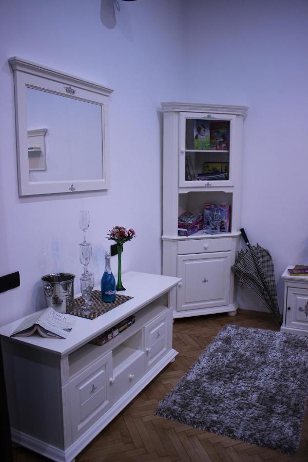 Ella Apartment Timisoara No11 Экстерьер фото